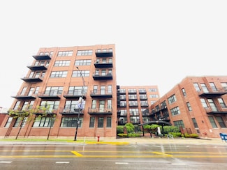 2323 W Pershing Rd Unit 421, Chicago, IL 60609