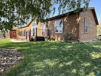 1051 State St, Scotland, SD 57059