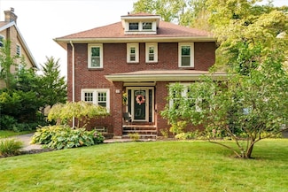 88 Thornton Rd, Rochester, NY 14617