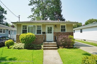 360 Penn Ave, Staten Island, NY 10306