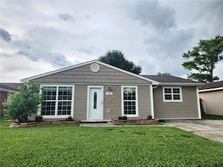 2620 Joy Ann Dr, Marrero, LA 70072