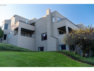 5858 S Riveridge Ln Unit 25, Portland, OR 97239