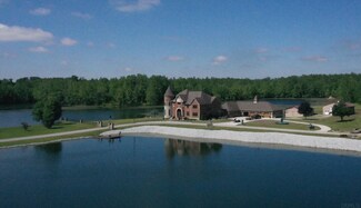 4708 Lakeshore Dr, Kokomo, IN 46901