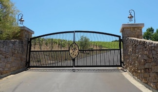 18570+ Black Rd, Los Gatos, CA 95033