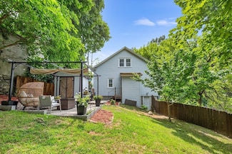 18 Hastings Ave, Worcester, MA 01606