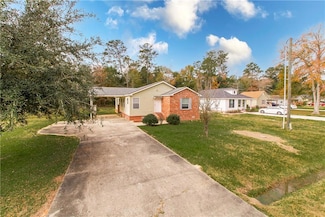 42457 Pelican Dr, Ponchatoula, LA 70454