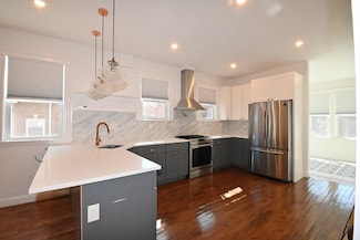 28-30 Schuyler St Unit 1, Boston, MA 02121
