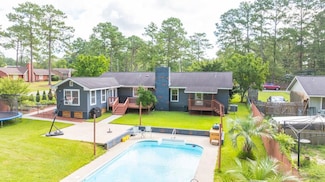 24 Forest Hills Dr, Thomasville, GA 31792