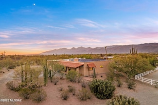 900 N Camino Del Codorniz, Tucson, AZ 85748