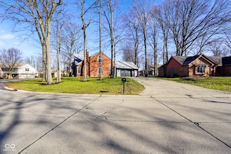 449 Old Hickory Ln, Greenwood, IN 46142