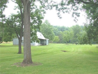 3245 S Lipkey Rd, North Jackson, OH 44451