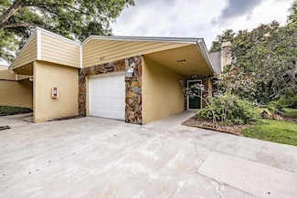 417 Somerset Ln, Palm Harbor, FL 34684