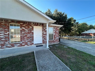 1915 Tusa Dr, Violet, LA 70092