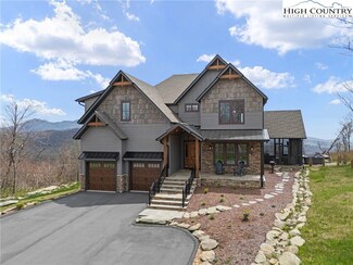 371 Green Cliffs Rd, Sugar Mountain, NC 28604