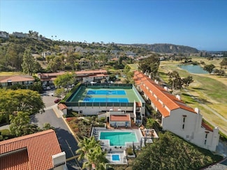 2502 Navarra Dr, Carlsbad, CA 92009