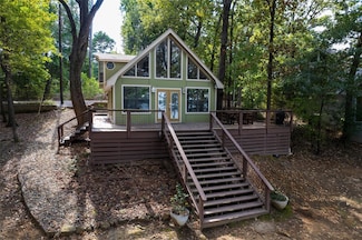 104 E Barker Creek Ln, Scroggins, TX 75480
