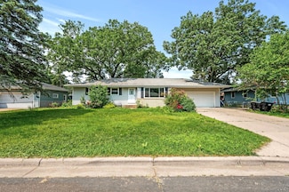 5239 Oconnell Dr, New Brighton, MN 55112