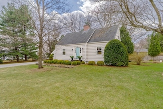 19 Allison St, Northampton, MA 01060
