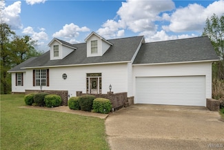 94 Rivercrest Dr, Fayette, AL 35555