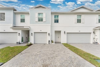 774 NE Trailside Run, Port Saint Lucie, FL 34983