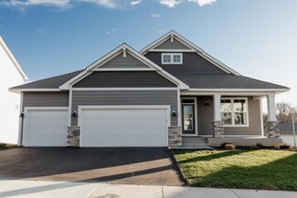 5573 Oak Cove N, Oak Park Heights, MN 55082