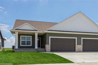 6433 Rookwood Ln, Marion, IA 52302