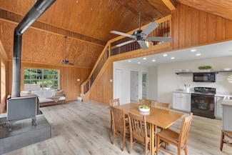 161 White Oak St, Point Blank, TX 77364