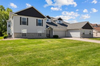4430 Westchester Dr NE Unit D, Cedar Rapids, IA 52402