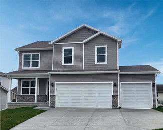 614 Prairie View Dr, West Branch, IA 52358
