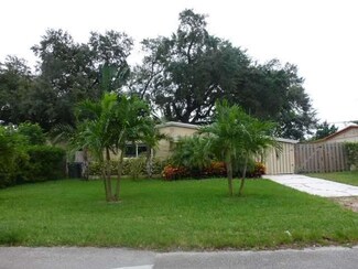 5620 Atlanta St, Hollywood, FL 33021