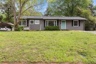 1010 E Brazos St, Palestine, TX 75801