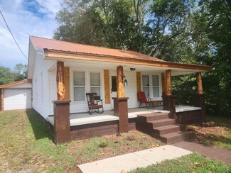 426 Park St, Lawrenceburg, TN 38464
