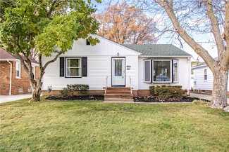 7334 Greenleaf Ave, Parma, OH 44130