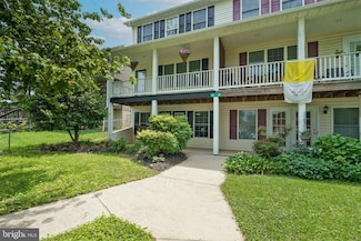 105 Park St, Charles Town, WV 25414