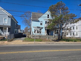 977 Warren Ave, Brockton, MA 02301