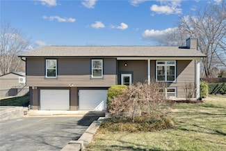 220 Serenity Place Ct, Pacific, MO 63069