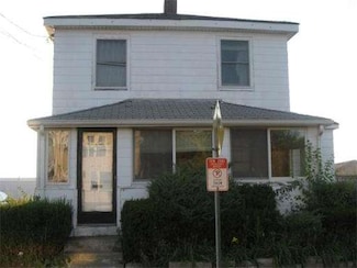 738 Sea St, Quincy, MA 02169