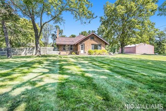 11130 W Bluewater Hwy, Lowell, MI 49331