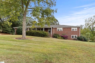 2432 Old Furnace Rd, Boiling Springs, SC 29316