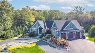 18 Rose Terrace, Saratoga Springs, NY 12866