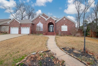 1114 Churchill Dr, Benton, AR 72019