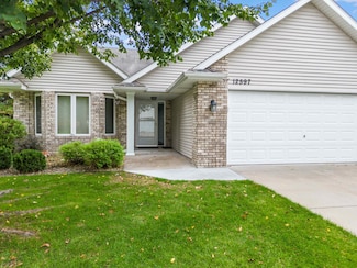 12597 Thrush St NW, Coon Rapids, MN 55448