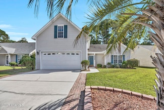 1042 Maplechase Dr SE, Leland, NC 28451