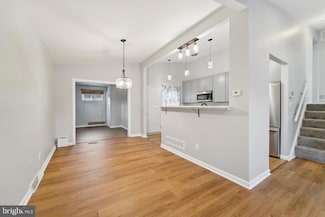 1012 Parkvalley Rd, Pikesville, MD 21208