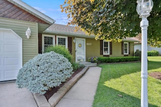337 Alumni Cir, Wilmington, OH 45177