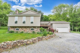 315 State Line Rd, Narrows, VA 24124