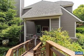 18 Briarwood Ln, Roseland, VA 22967