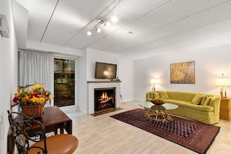 17 Healey St Unit 103, Cambridge, MA 02138