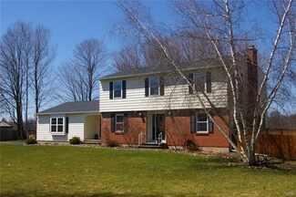 571 Peck Rd, Kirkville, NY 13082
