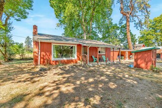 4424 Redwood Ave, Grants Pass, OR 97527